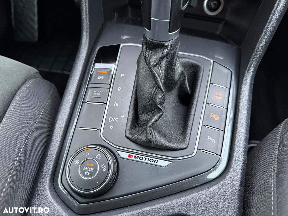 Volkswagen Tiguan 2.0 TDI SCR 4MOTION DSG Highline - 25