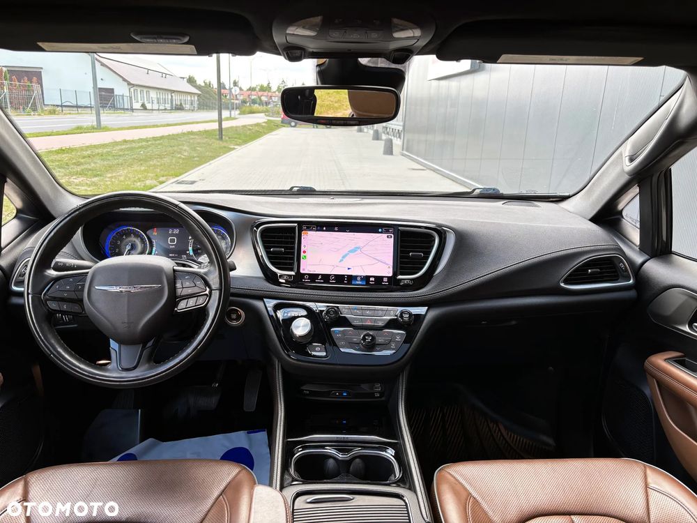 Chrysler Pacifica - 23