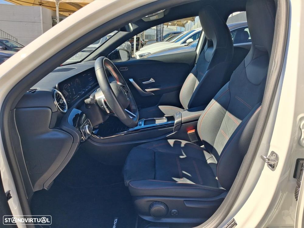 Mercedes-Benz A 250 e AMG Line - 9