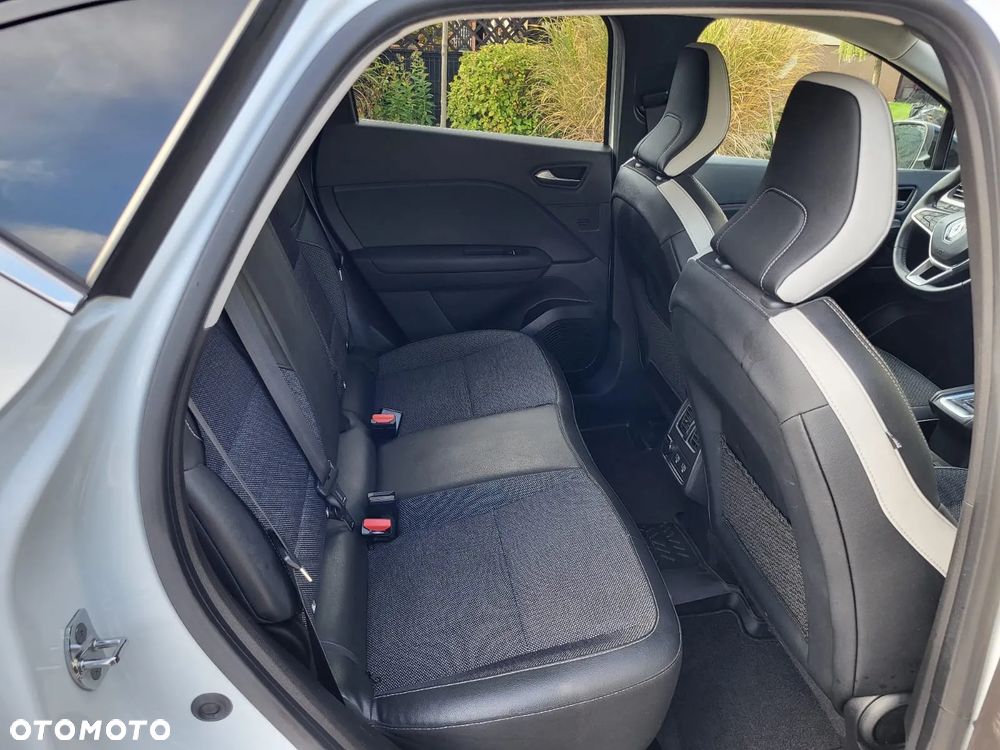 Renault Captur 1.6 E-TECH Plug-In Intens - 17