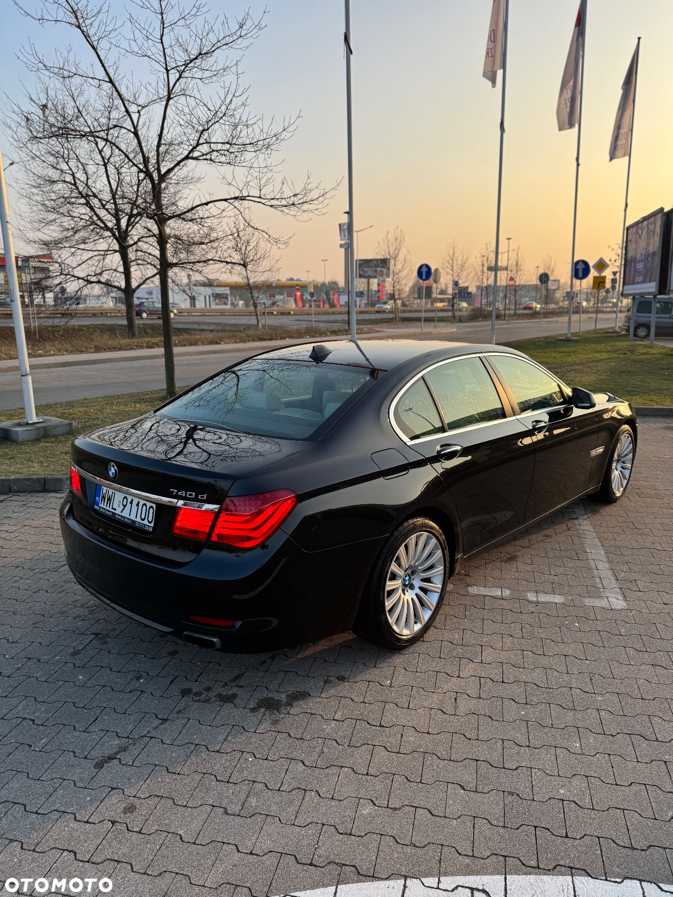 BMW Seria 7 740d xDrive - 29