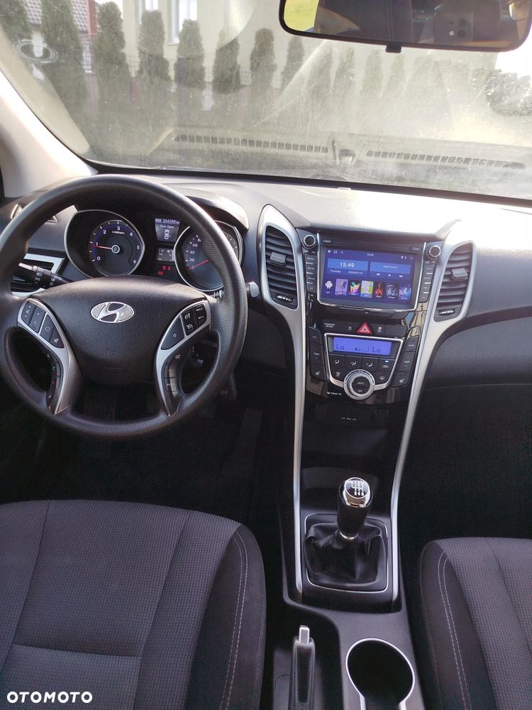 Hyundai i30 1.6 CRDI Trend - 6