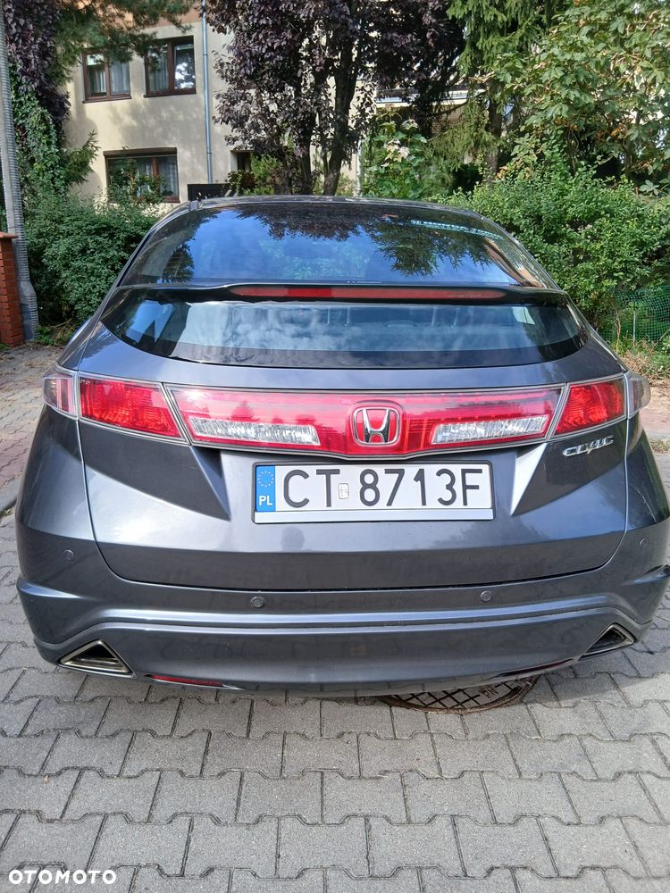 Honda Civic 1.8 Executive - 3