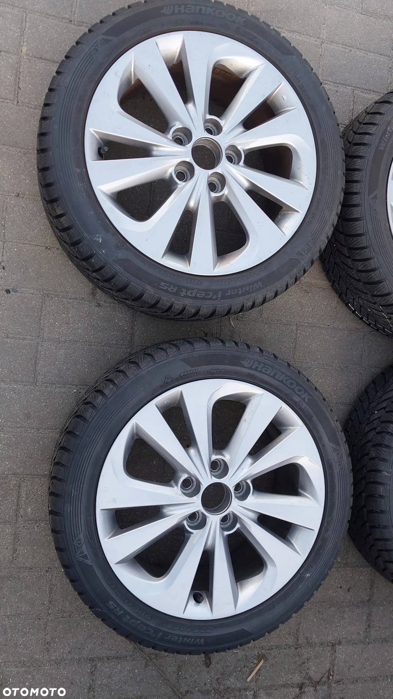 Komplet kol zimowych toyota auris corolla avensis 5x114,3 et50 7x17 opony 225/45r17 - 2