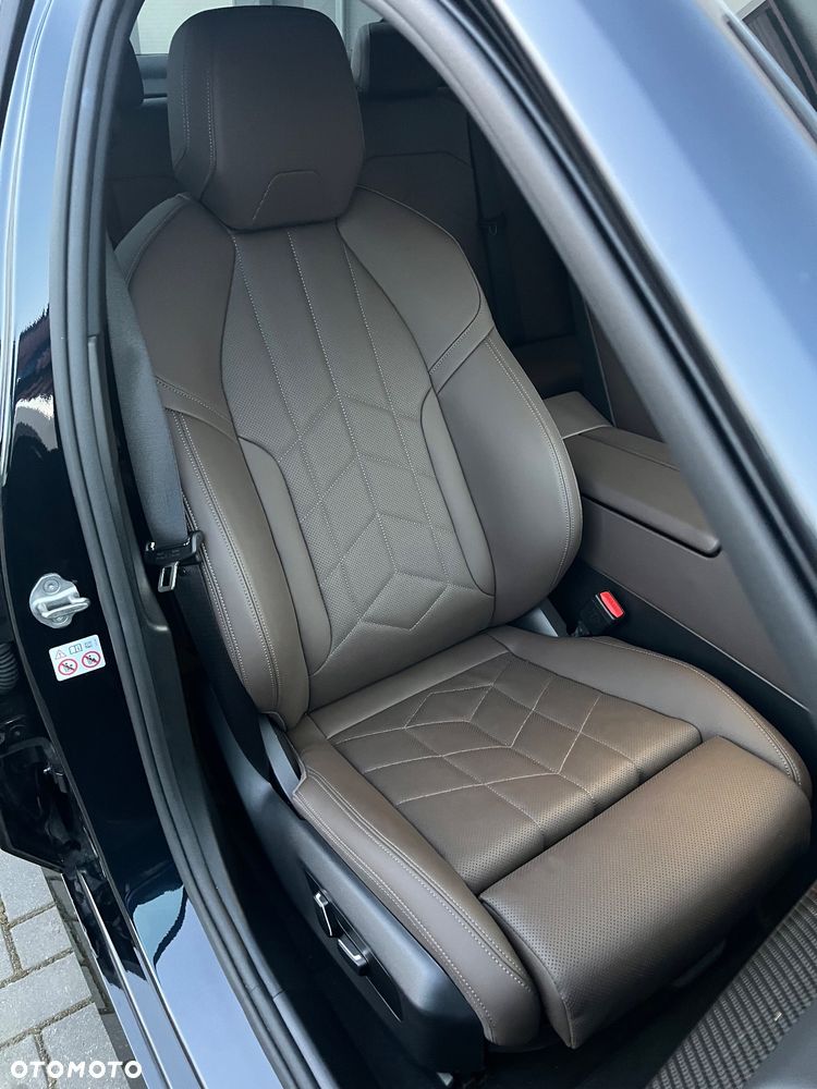 BMW Seria 5 550e xDrive - 21