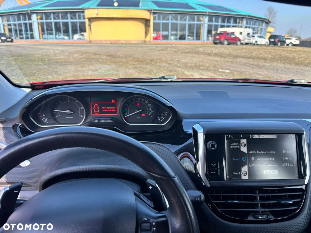 Peugeot 208 - 9