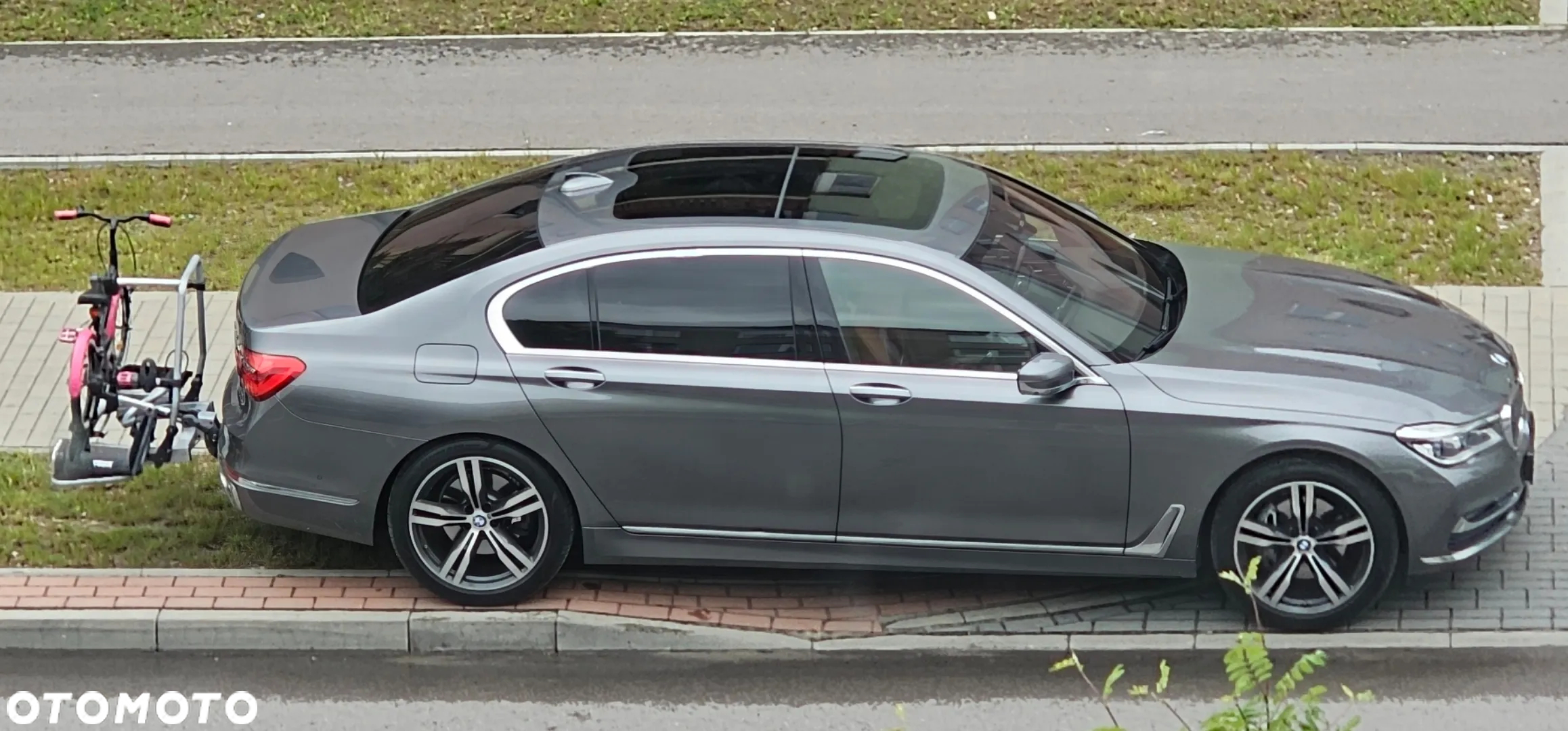 BMW Seria 7 740Ld xDrive - 32