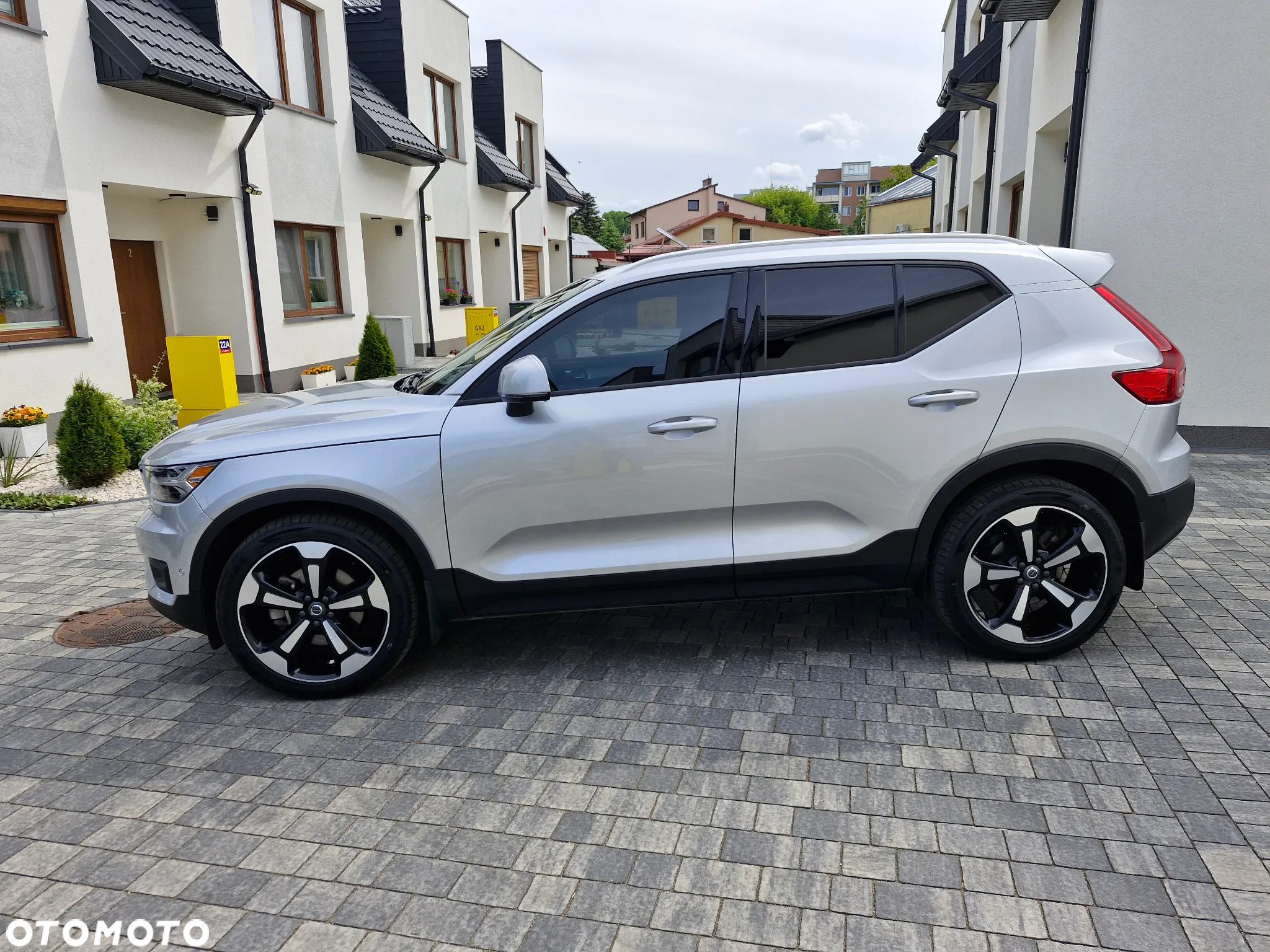 Volvo XC 40 T5 AWD Momentum Pro - 2