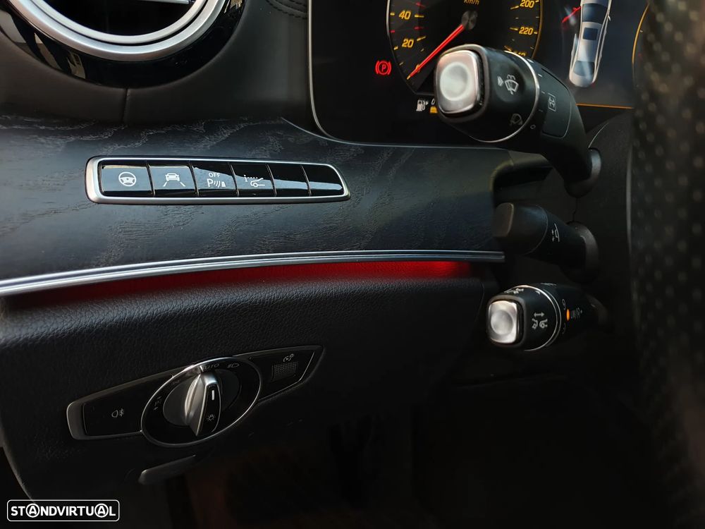 Mercedes-Benz E 350 D 9G-TRONIC AMG Line - 9