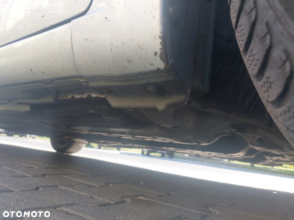 Toyota Prius 1.5 VVT-i Sol - 12