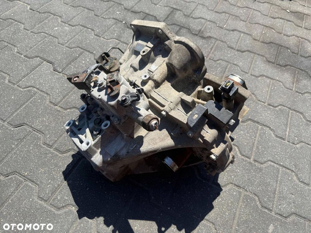 SKRZYNIA BIEGÓW 1.4 R71873 KIA RIO 2008 - 2