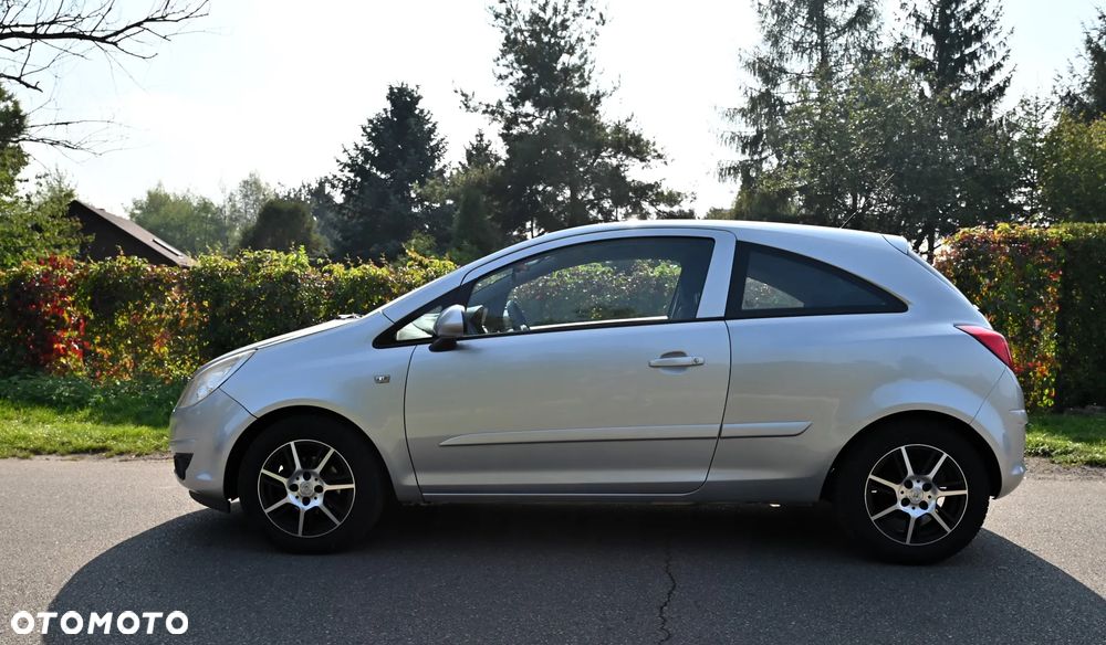Opel Corsa - 22