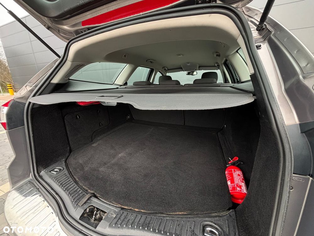 Ford Mondeo 2.0 TDCi Ghia - 14