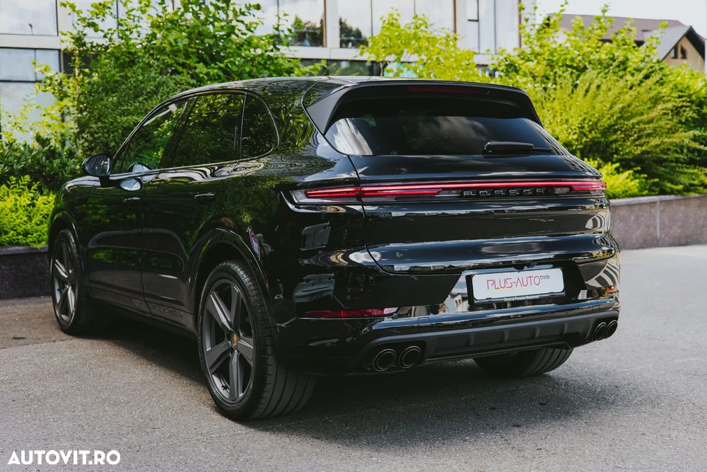 Porsche Cayenne - 8