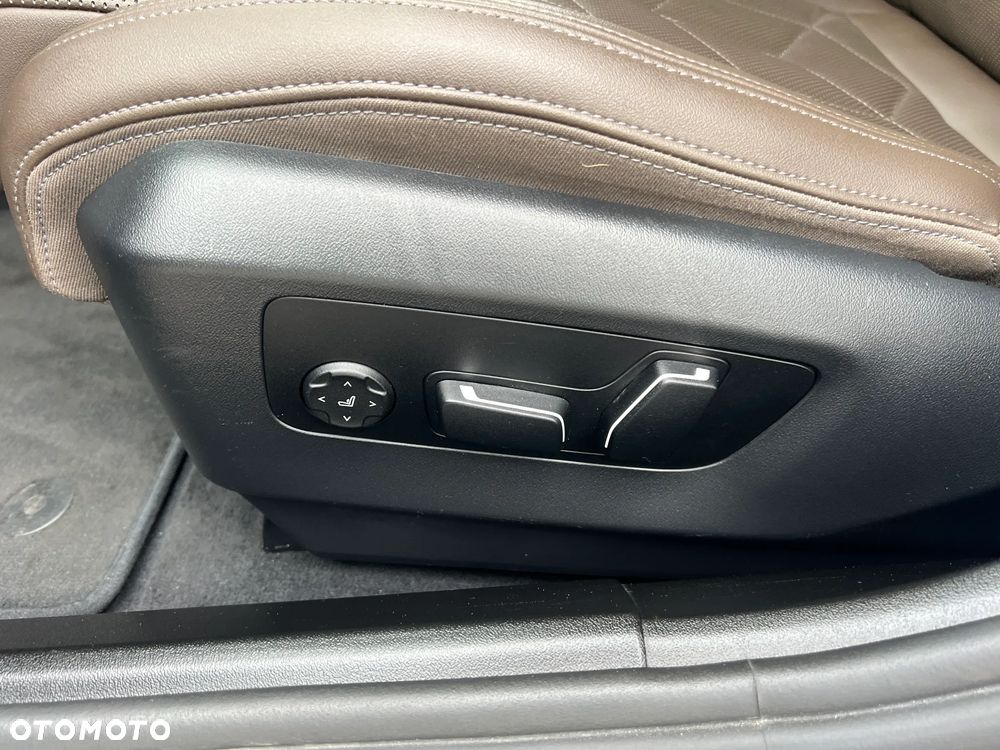 BMW Seria 5 530e PHEV - 21