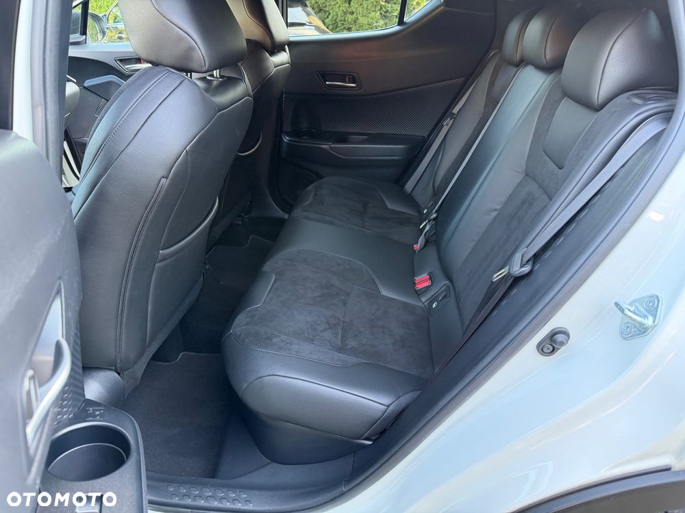 Toyota C-HR 2.0 Business-Edition - 23