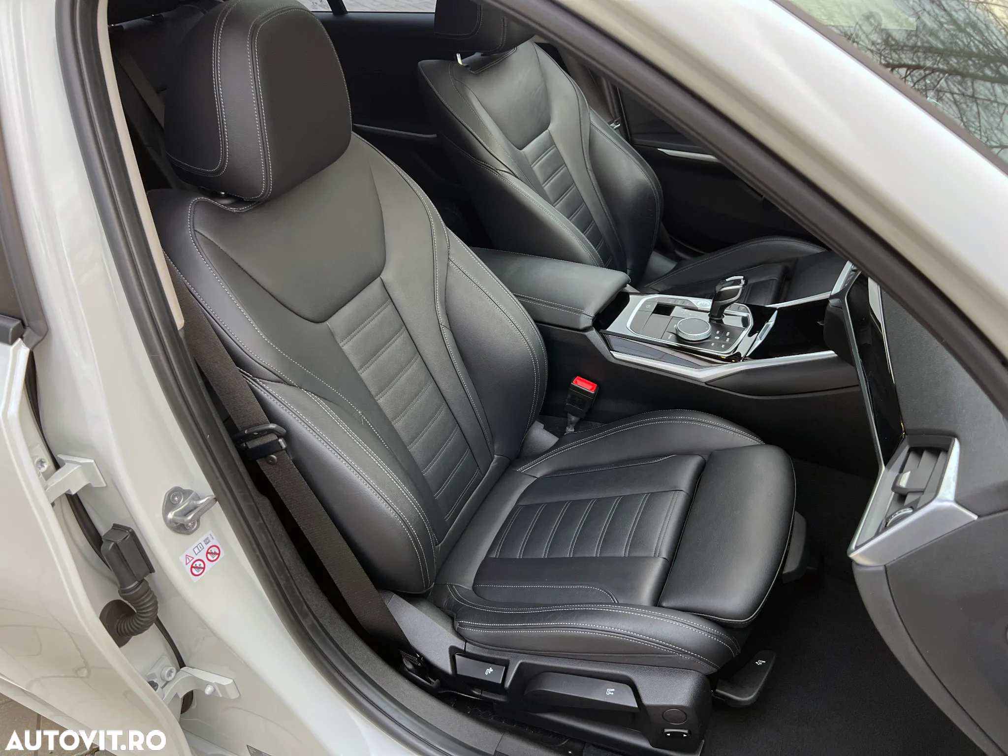 BMW Seria 3 320i AT - 4