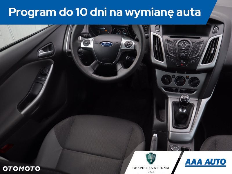 Ford Focus SW - 9