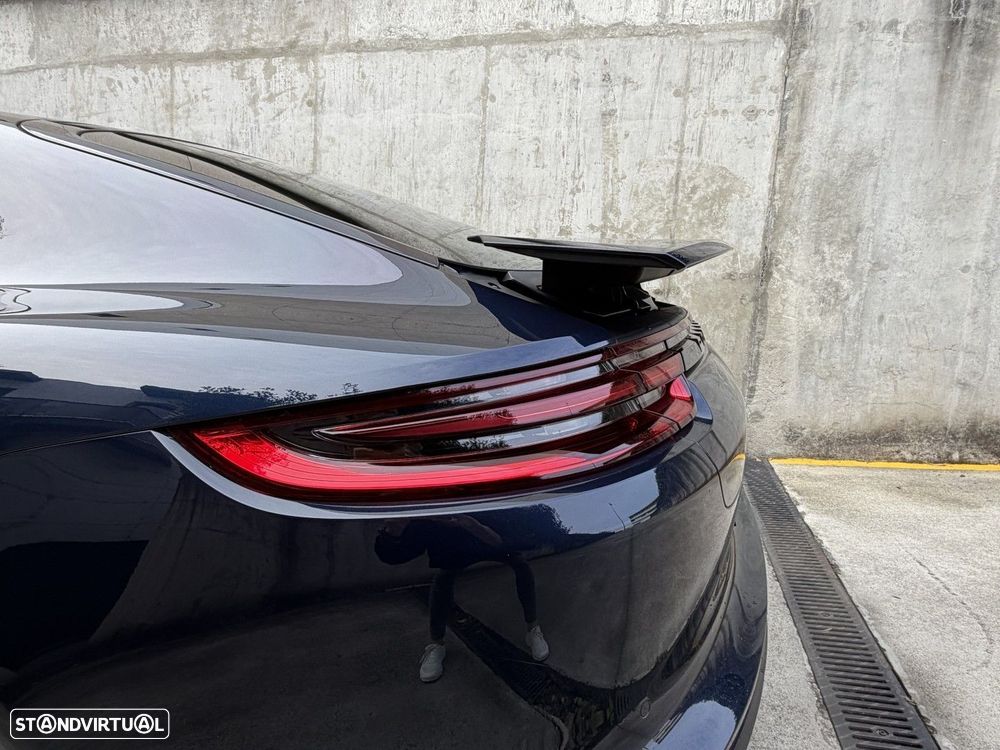 Porsche Panamera 4 E-Hybrid Platinum Edition - 12