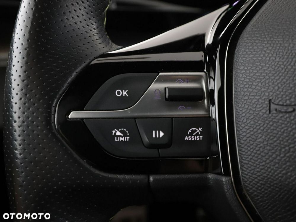Peugeot 408 1.6 Plug-In Hybrid 225 GT EAT8 - 33