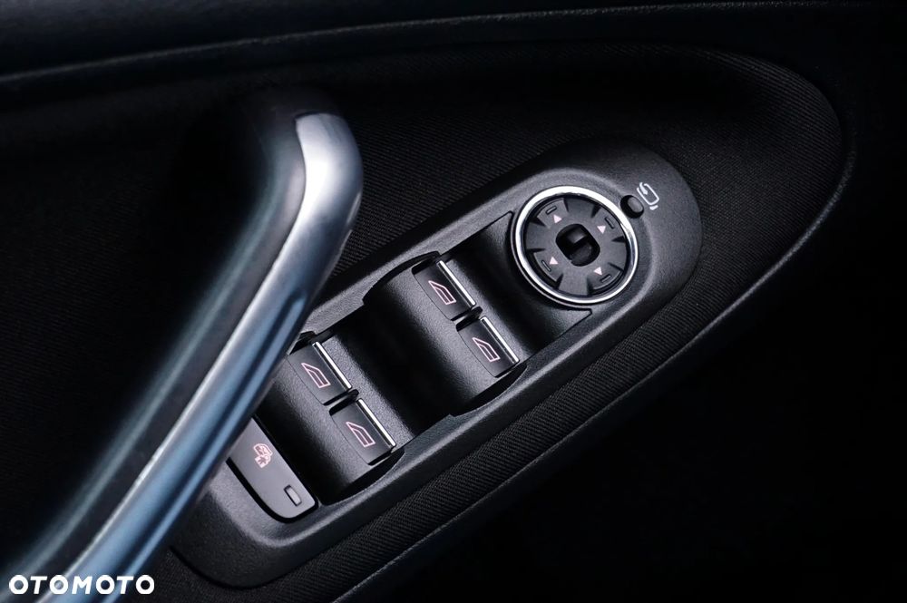 Ford S-Max 2.0 TDCi Titanium - 38