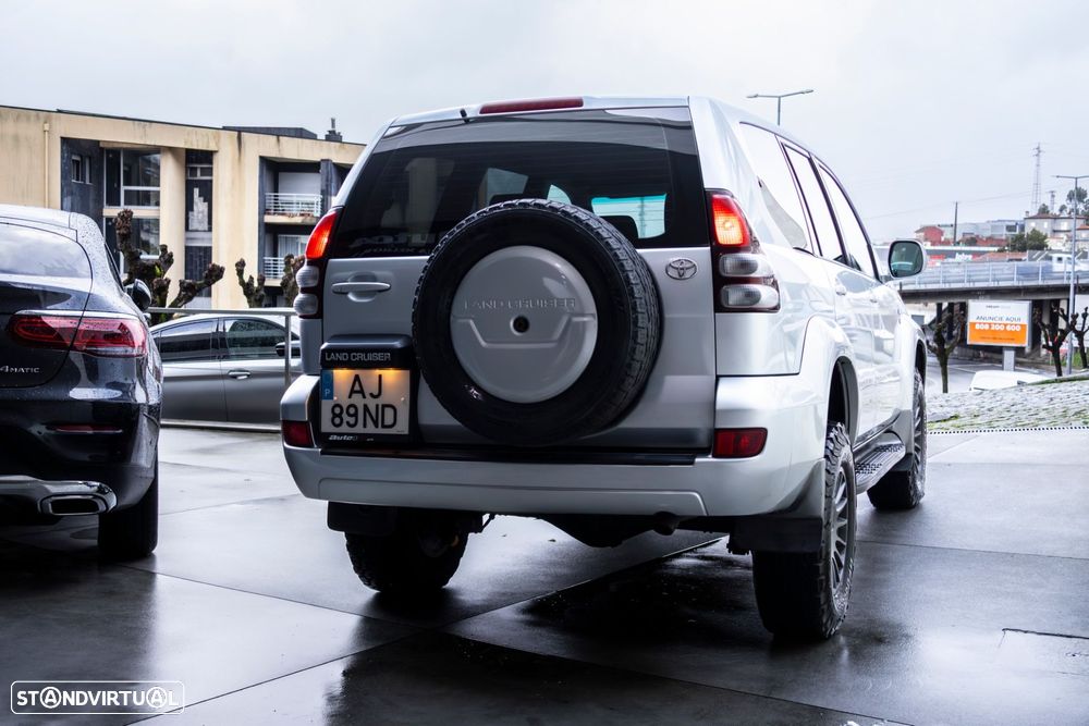 Toyota Land Cruiser 3.0 D-4D Pack A. - 6