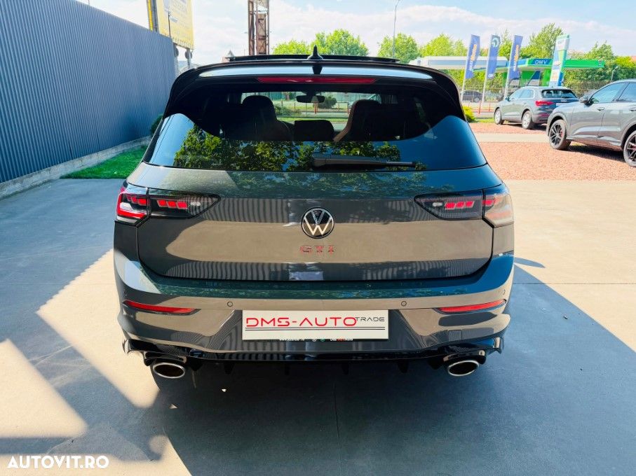 VOLKSWAGEN Golf 2025 — imagine 14