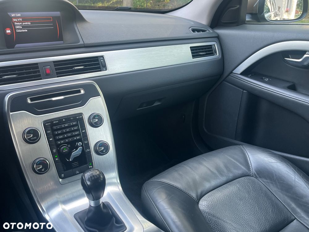 Volvo V70 D4 Momentum - 9