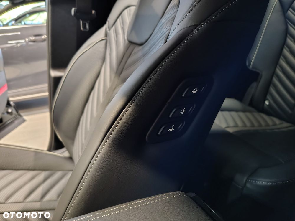 Kia Sorento - 30