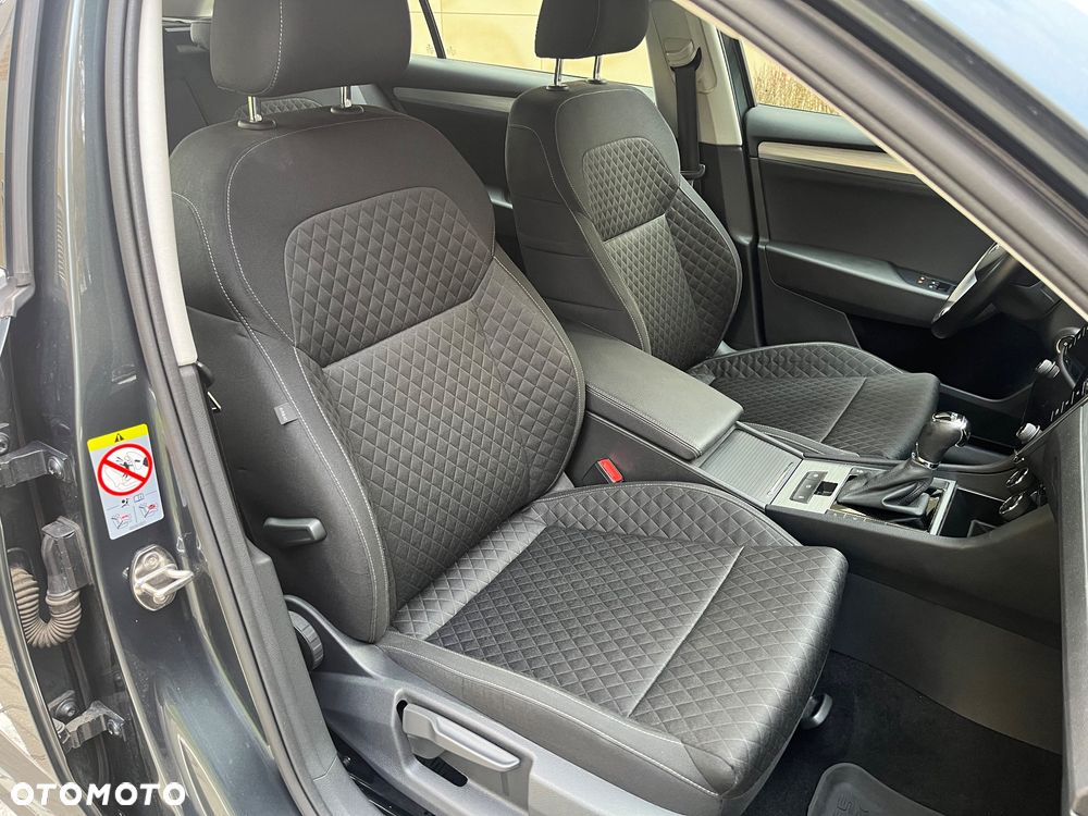 Skoda Superb 2.0 TDI SCR Ambition DSG - 9