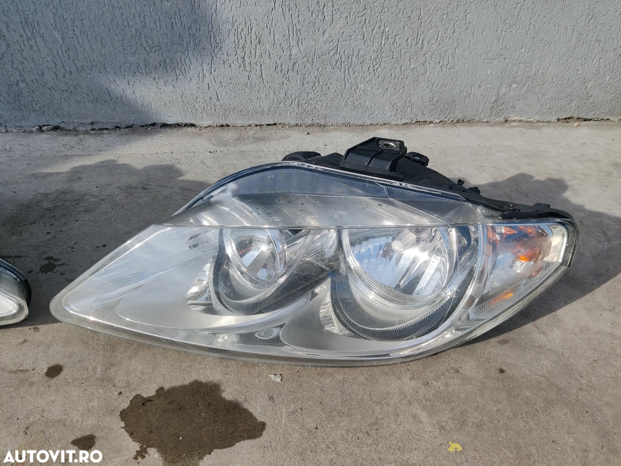 Far faruri halogen stanga / dreapta Seat Exeo 3R1941005E / 3R1941006E - 3