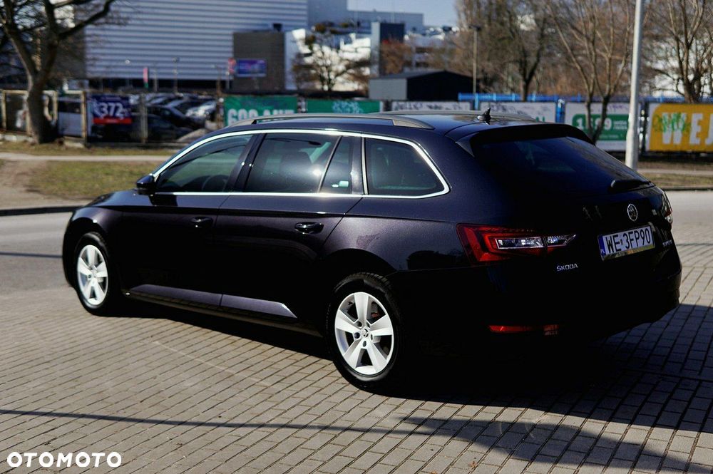 Skoda Superb 1.6 TDI Ambition - 7