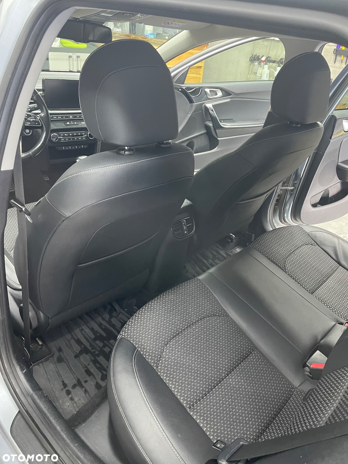 Kia Ceed 1.4 T-GDI L Business Line Plus DCT - 13