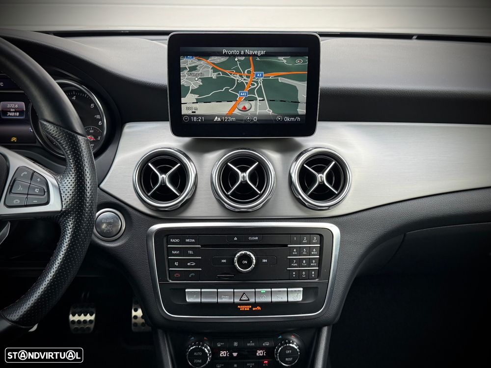 Mercedes-Benz GLA 180 d AMG Line - 18
