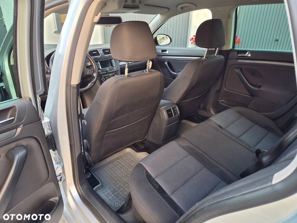 Volkswagen Golf 2.0 TDI DPF Style - 9