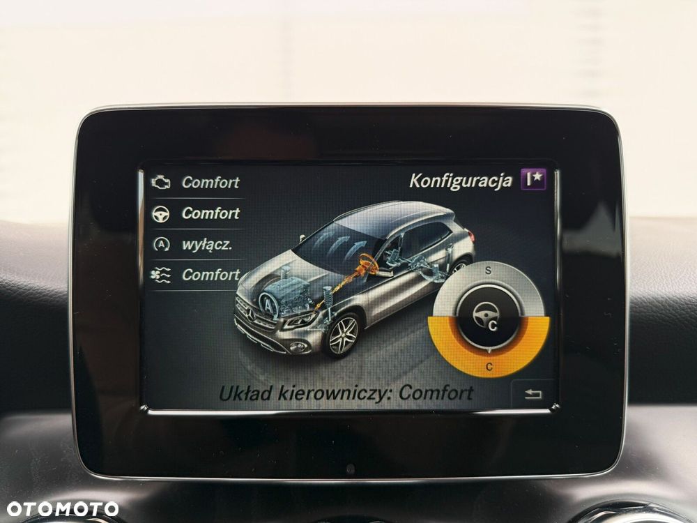 Mercedes-Benz GLA 200 7G-DCT Style - 25