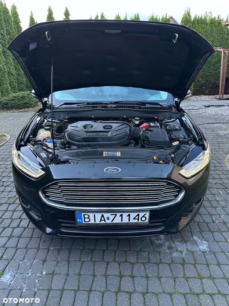 Ford Fusion 2.0 EcoBoost Titanium - 15
