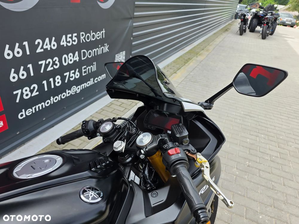 Yamaha YZF - 28