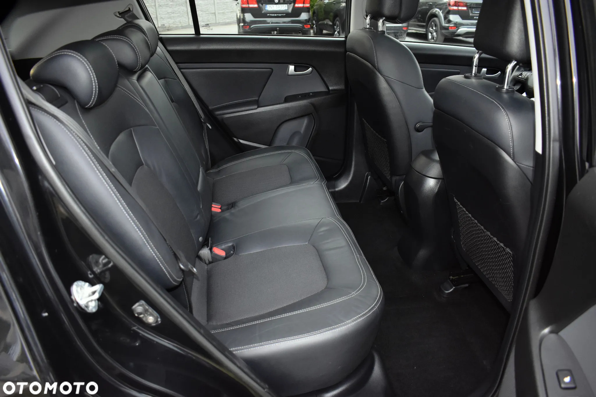 Kia Sportage 2.0 CRDI 4WD Automatik Vision - 38