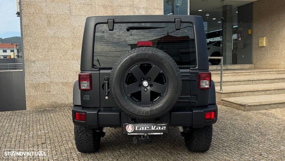 Jeep Wrangler Unlimited 2.8 CRD Auto Sport - 18