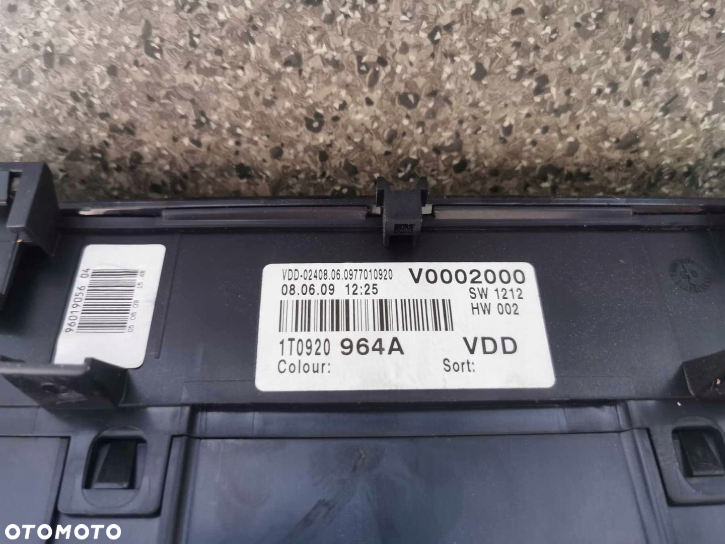 LICZNIK ZEGAR VW TOURAN 2.0 TDI UK 1T0920964A - 3