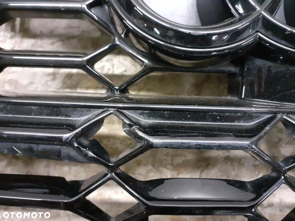 GRILL ATRAPA AUDI RS5 RS7 4K8 - 6