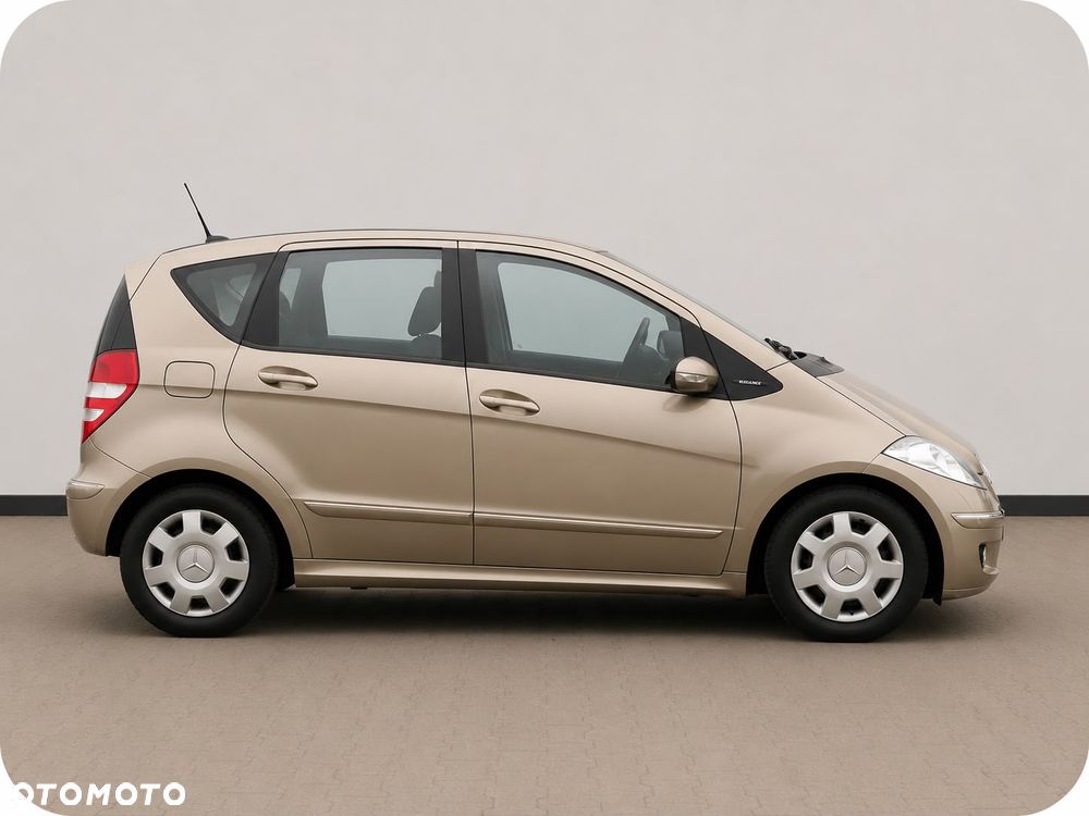 Mercedes-Benz Klasa A 180 Autotronic Avantgarde - 11