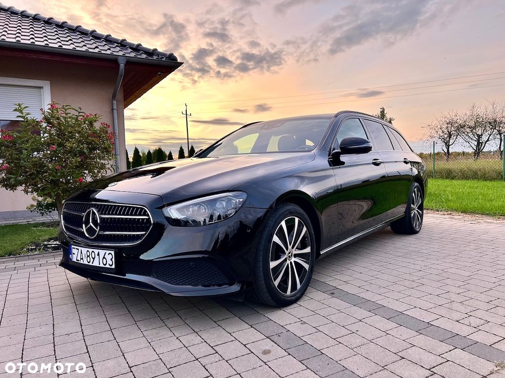 Mercedes-Benz Klasa E 220 d 4Matic 9G-TRONIC Avantgarde - 2