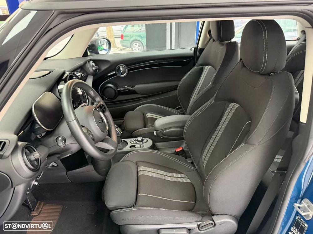 MINI 3 Portas Cooper SE Premium Essential - 26