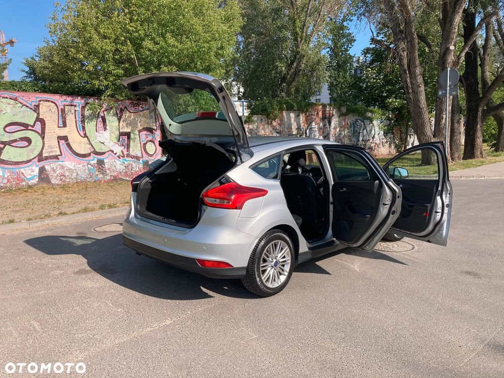 Ford Focus 1.5 TDCi SYNC Edition - 6