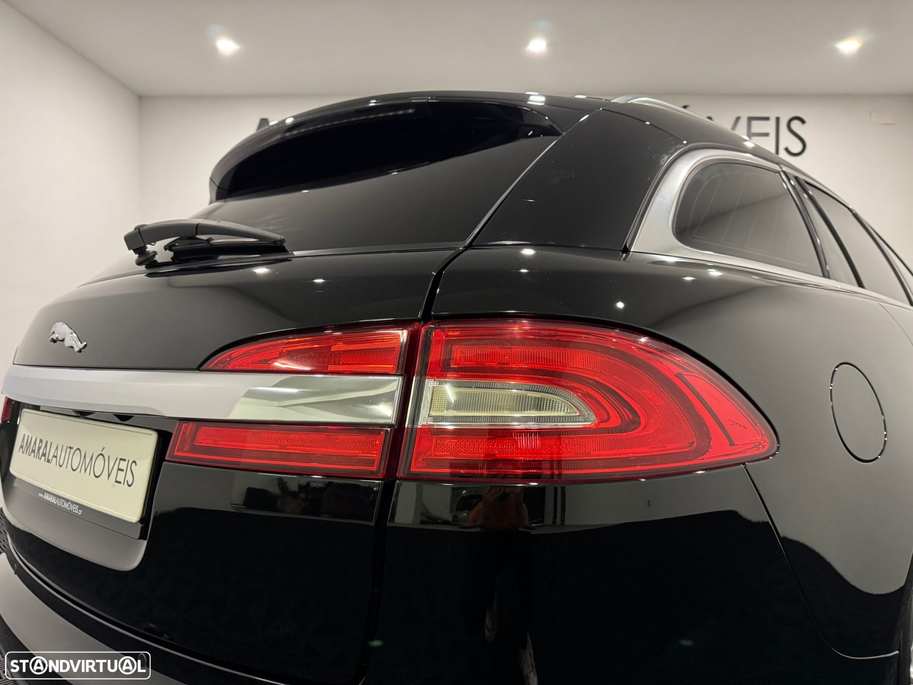 Jaguar XF Sportbrake 2.2 D Premium Luxury - 26