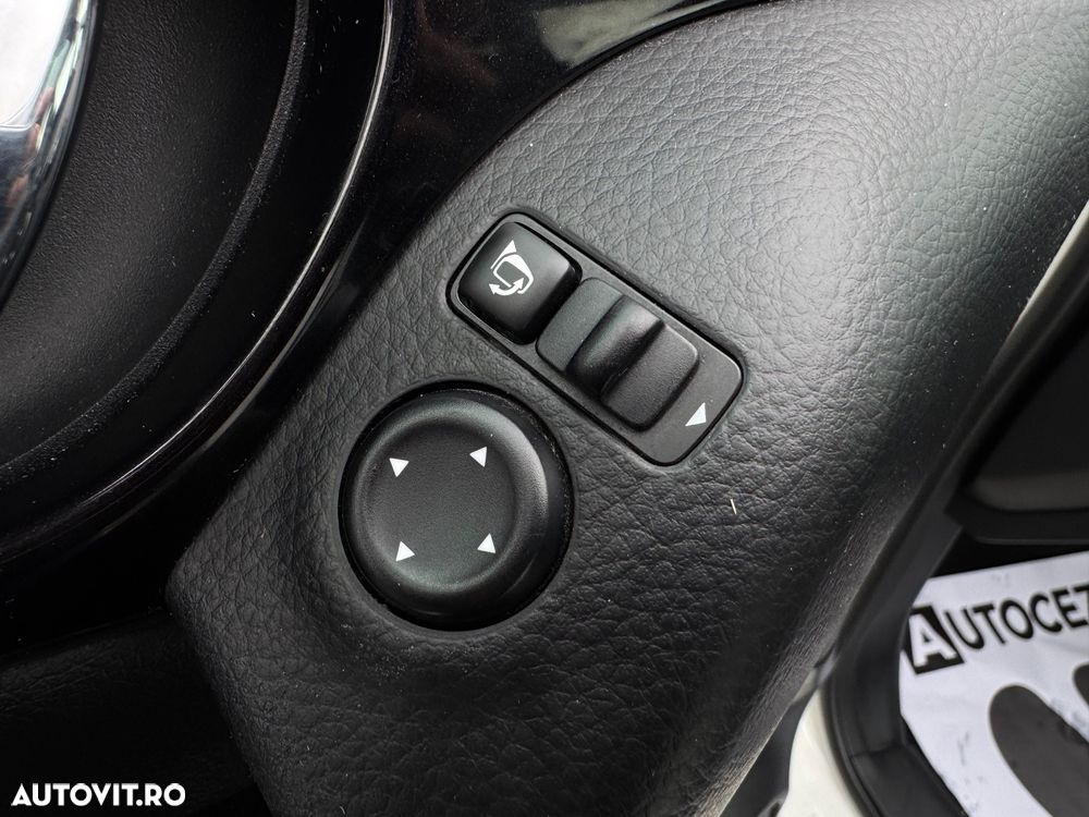 Nissan Qashqai 1.6 DCI TEKNA - 24