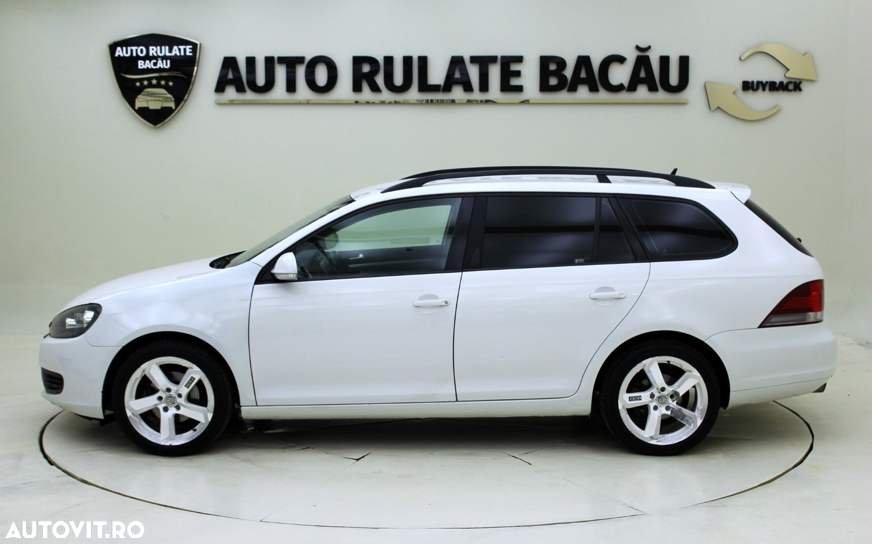 Volkswagen Golf - 5