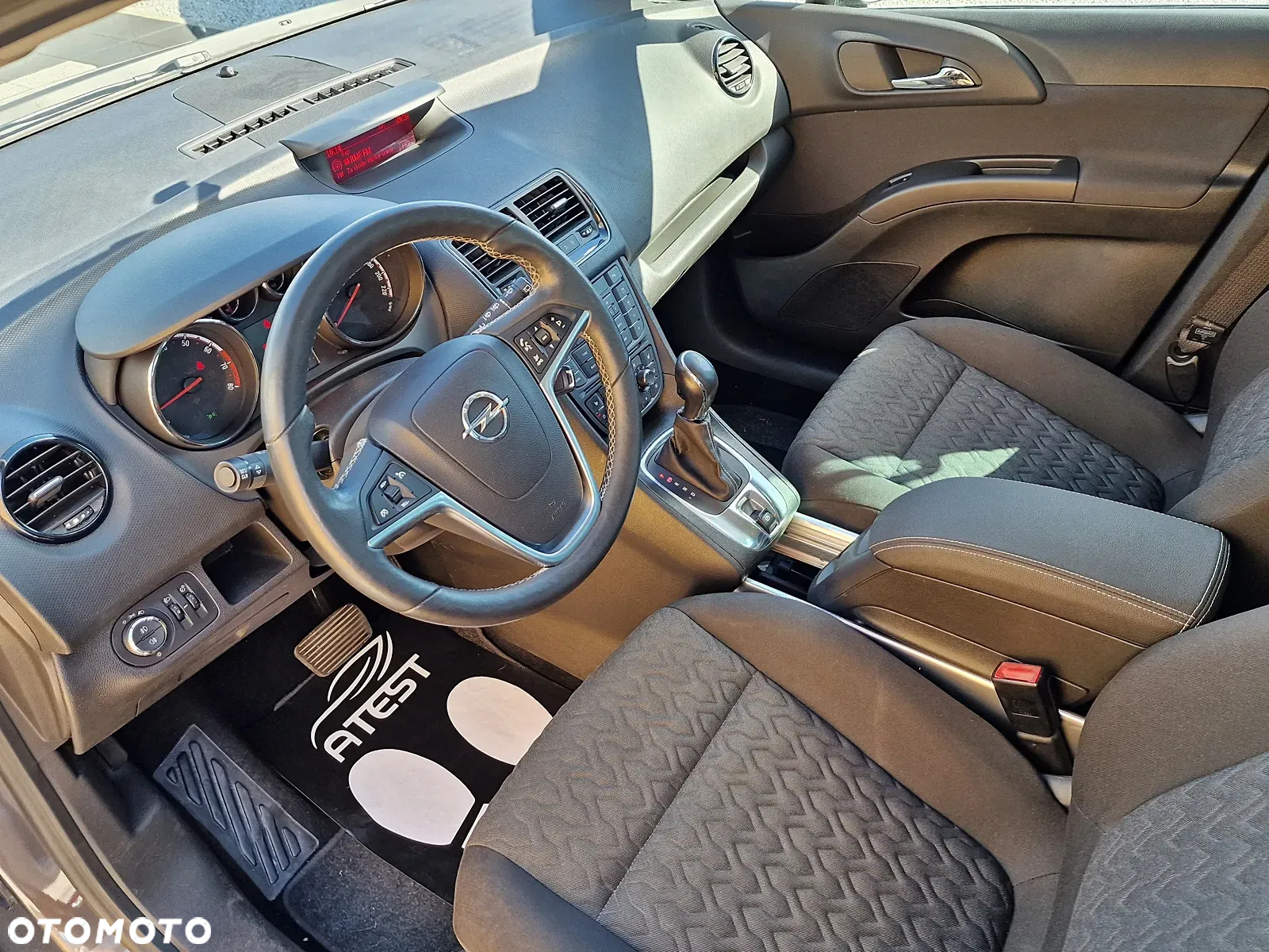 Opel Meriva - 9